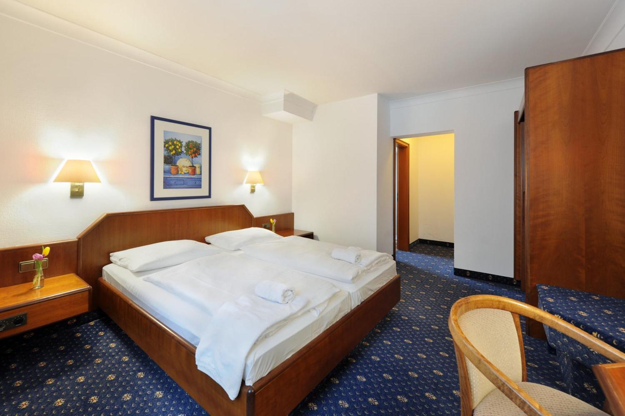 Ambassador Parkhotel 3* Múnich
