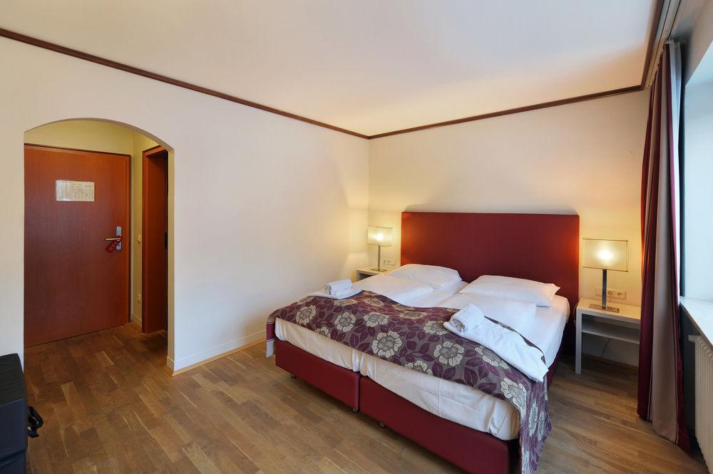 Ambassador Parkhotel 3* Múnich