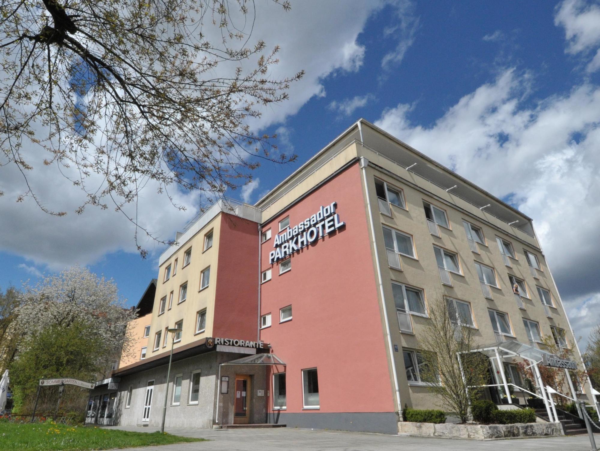 Ambassador Parkhotel 3* Múnich